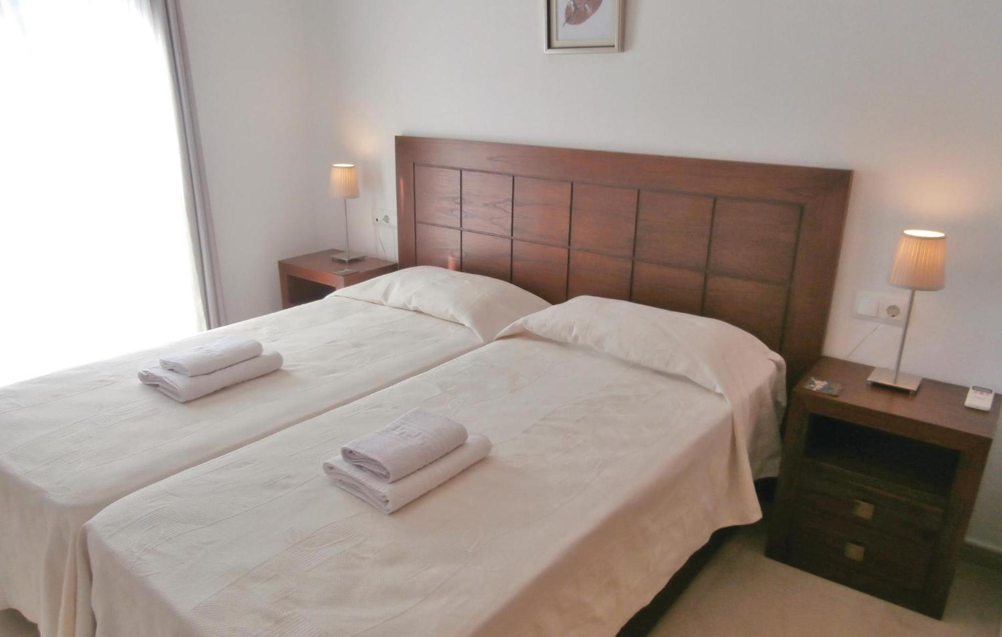 2 Bedroom Beautiful Apartment In Sucina Buitenkant foto